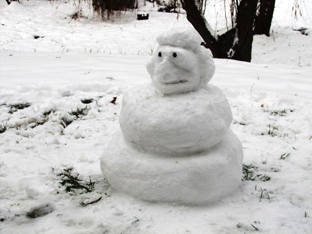 snowman2010-3.JPG